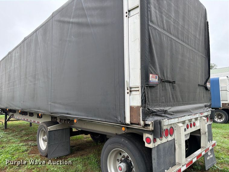 image for item FP3107 2008 Wilson ACF-365 side curtain trailer