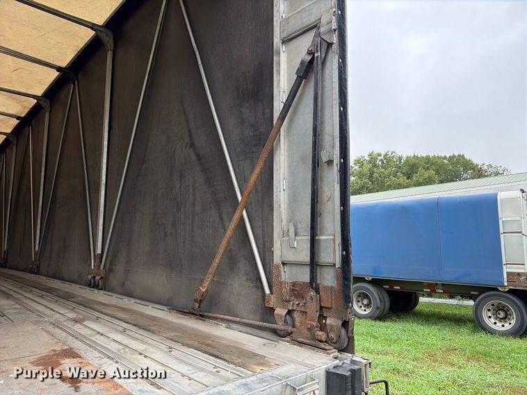 image for item FP3107 2008 Wilson ACF-365 side curtain trailer