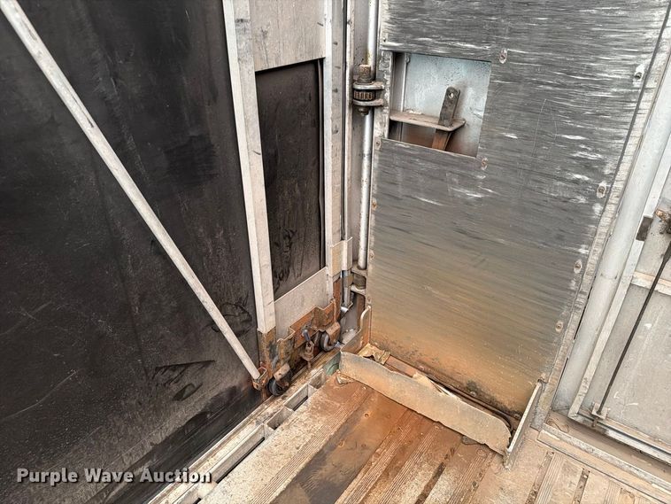 image for item FP3107 2008 Wilson ACF-365 side curtain trailer