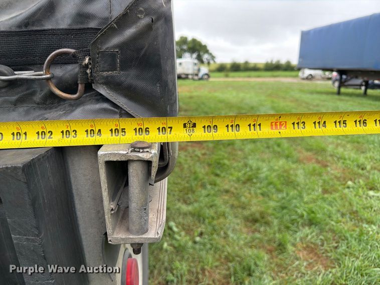 image for item FP3107 2008 Wilson ACF-365 side curtain trailer