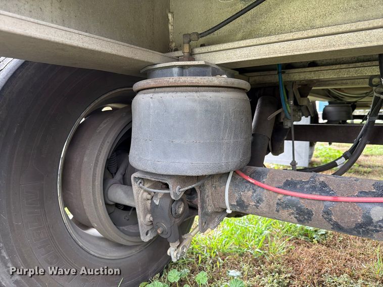 image for item FP3107 2008 Wilson ACF-365 side curtain trailer