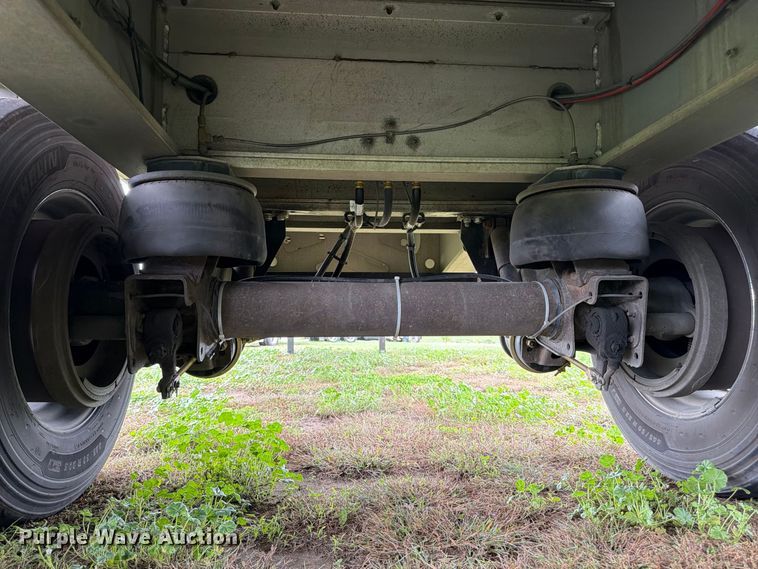 image for item FP3107 2008 Wilson ACF-365 side curtain trailer