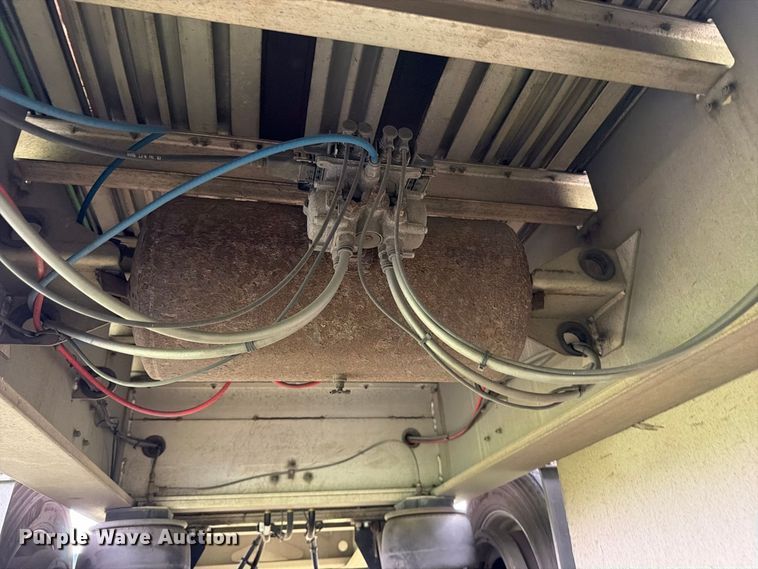 image for item FP3107 2008 Wilson ACF-365 side curtain trailer