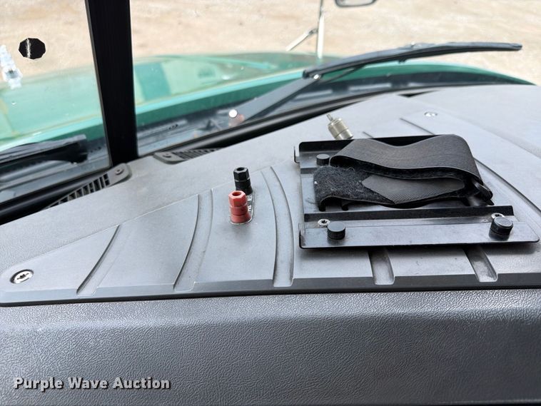 image for item FP4056 2016 Mack CXU semi truck