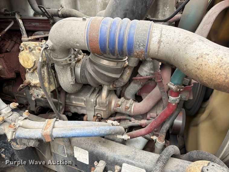 image for item FP4056 2016 Mack CXU semi truck