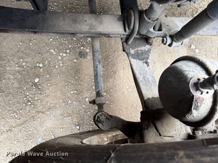 image for item FP4056 2016 Mack CXU semi truck