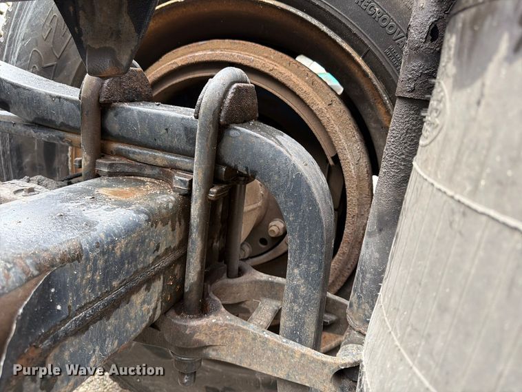 image for item FP4056 2016 Mack CXU semi truck