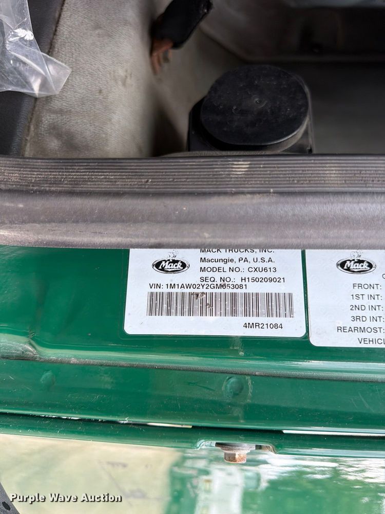 image for item FP4056 2016 Mack CXU semi truck