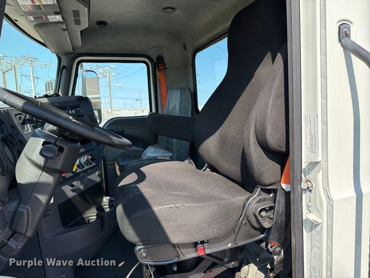 2017 Mack CXU613