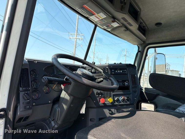 2017 Mack CXU613