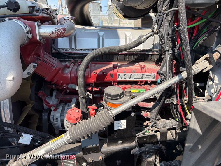 2017 Mack CXU613