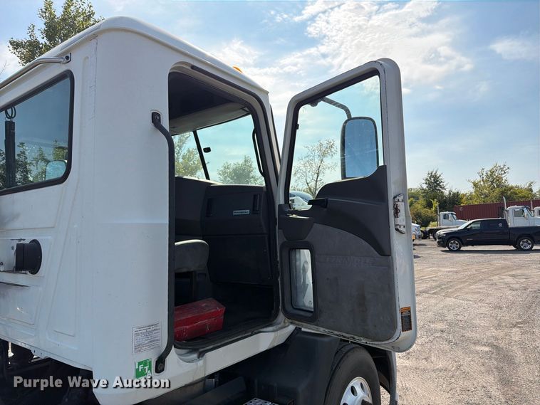 2017 Mack CXU613