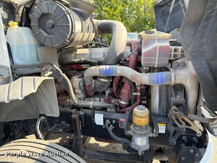 2017 Mack CXU613