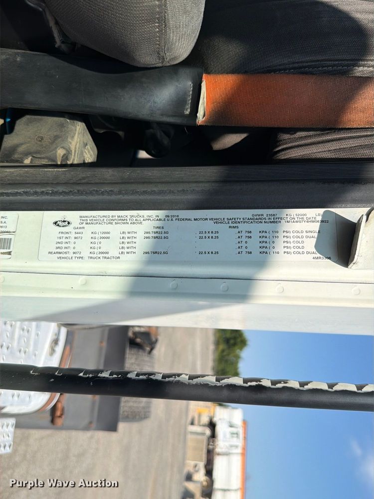 2017 Mack CXU613
