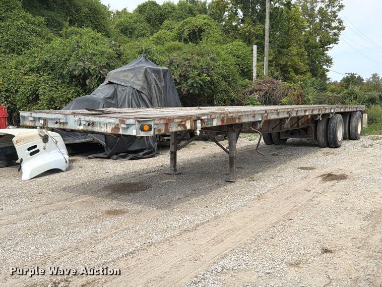 image for item FT6340 1988 Great Dane GPWSAR-245 flatbed trailer