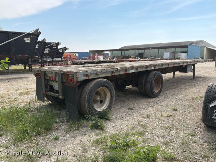image for item FT6340 1988 Great Dane GPWSAR-245 flatbed trailer