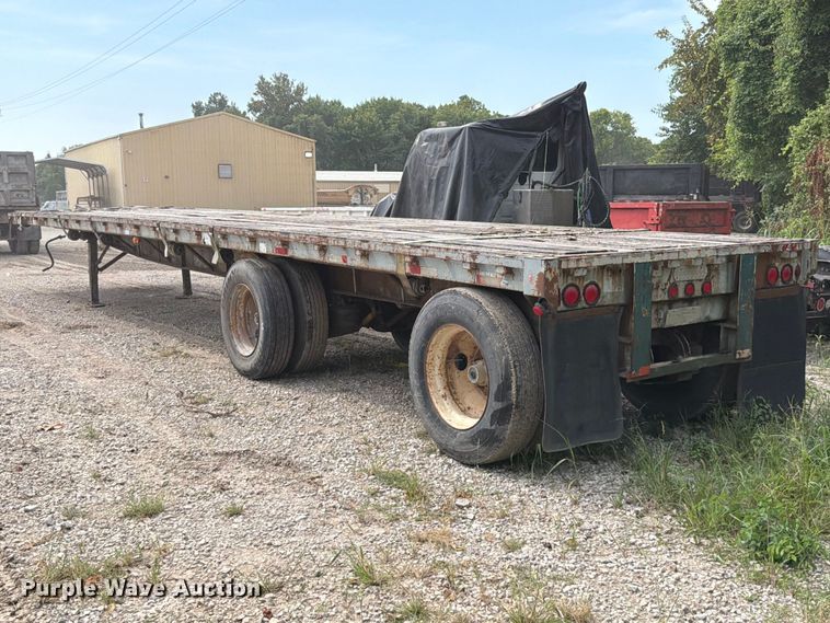 image for item FT6340 1988 Great Dane GPWSAR-245 flatbed trailer