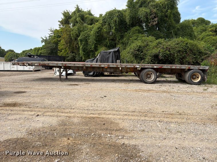image for item FT6340 1988 Great Dane GPWSAR-245 flatbed trailer