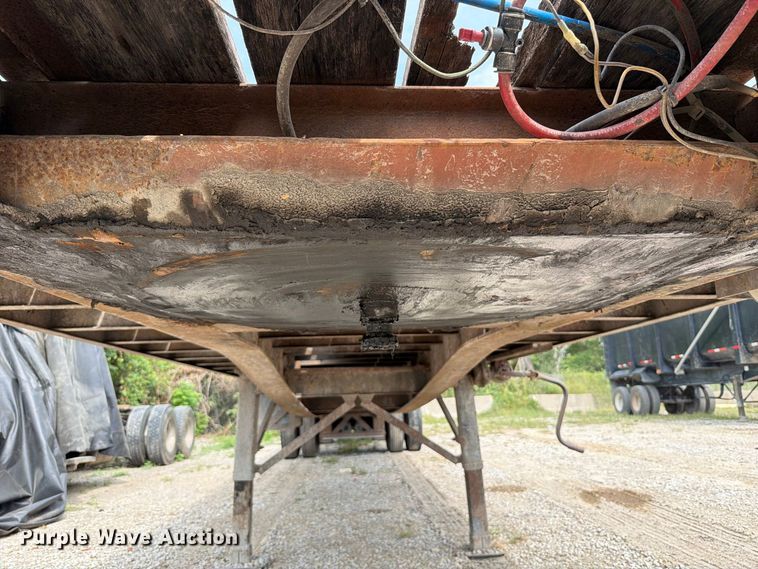 image for item FT6340 1988 Great Dane GPWSAR-245 flatbed trailer