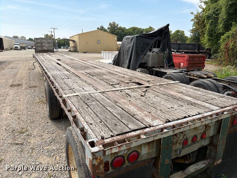 image for item FT6340 1988 Great Dane GPWSAR-245 flatbed trailer