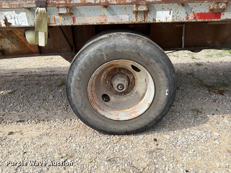 image for item FT6340 1988 Great Dane GPWSAR-245 flatbed trailer