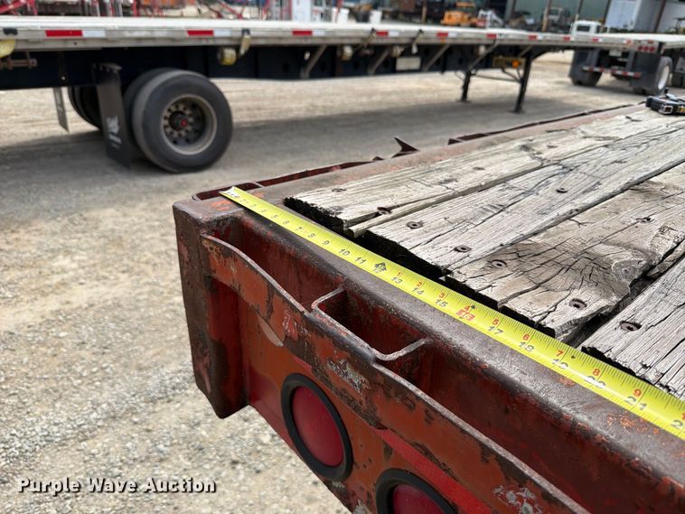 image for item FT6341 1992 Fontaine FTW-5-8048F flatbed trailer