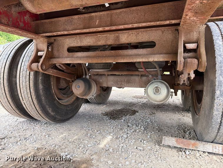 image for item FT6341 1992 Fontaine FTW-5-8048F flatbed trailer
