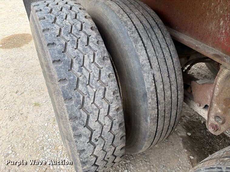 image for item FT6341 1992 Fontaine FTW-5-8048F flatbed trailer