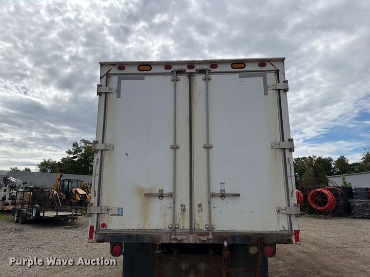 image for item FT7504 1996 Ford LTLA9000 box truck