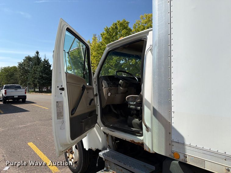 image for item FT8091 2003 Sterling Acterra box truck
