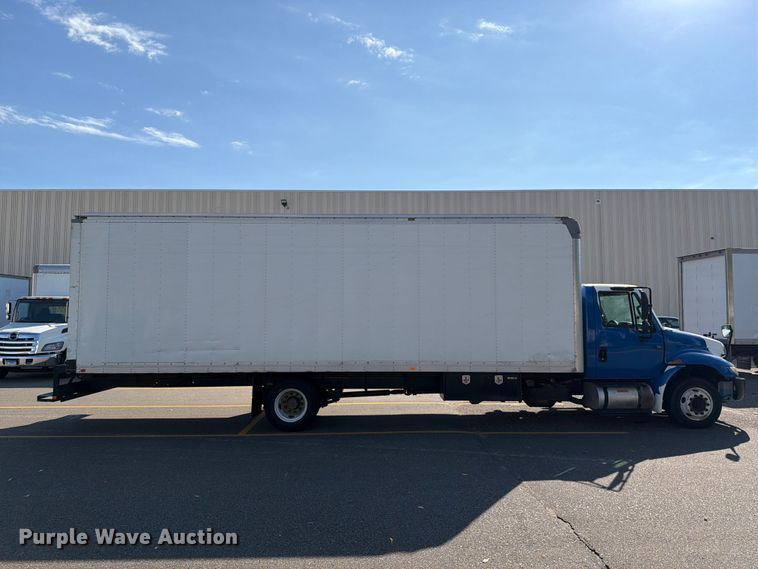 image for item FT8092 2014 International DuraStar 4300 box truck