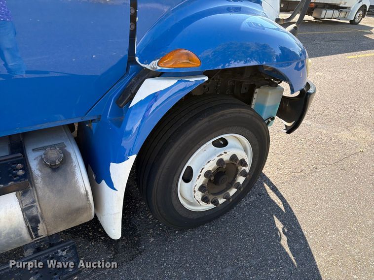 image for item FT8092 2014 International DuraStar 4300 box truck
