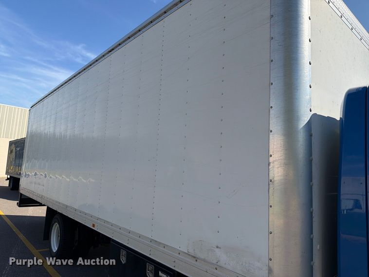 image for item FT8092 2014 International DuraStar 4300 box truck