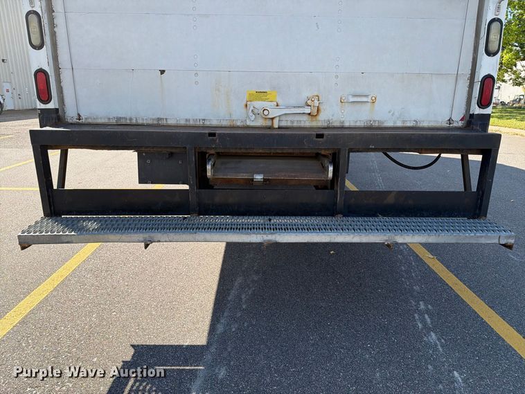 image for item FT8092 2014 International DuraStar 4300 box truck