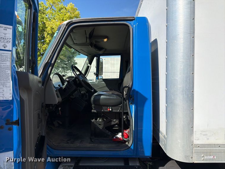 image for item FT8092 2014 International DuraStar 4300 box truck