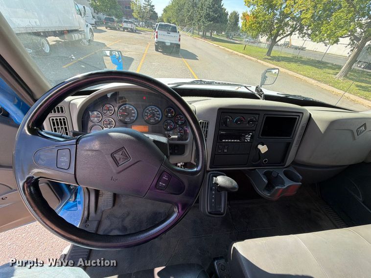 image for item FT8092 2014 International DuraStar 4300 box truck