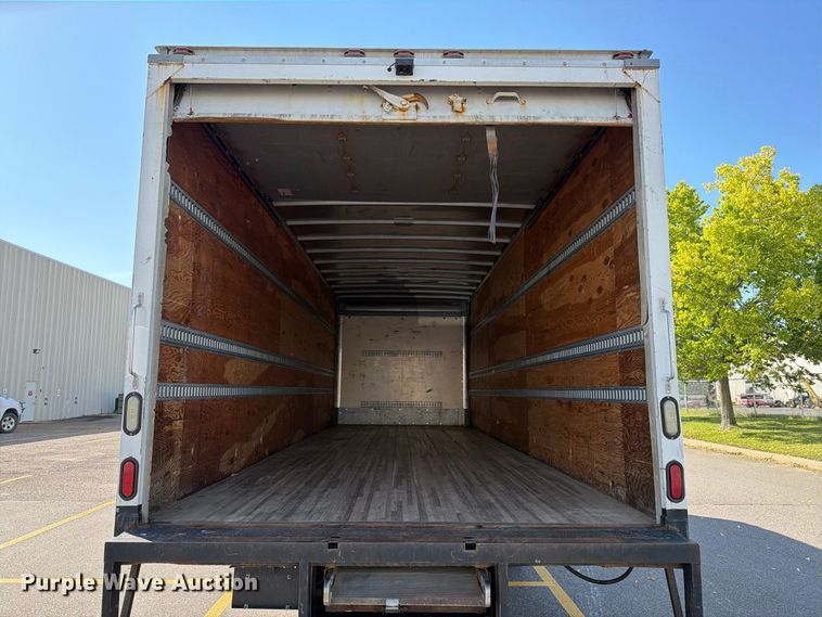 image for item FT8092 2014 International DuraStar 4300 box truck