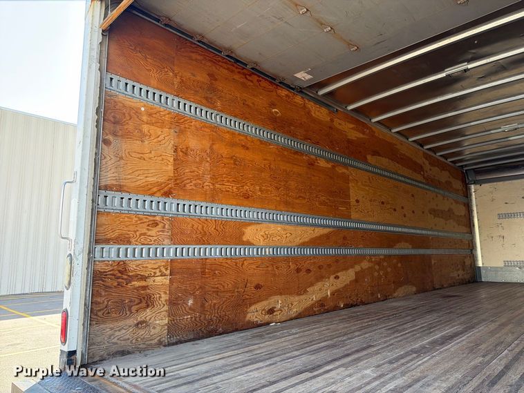 image for item FT8092 2014 International DuraStar 4300 box truck