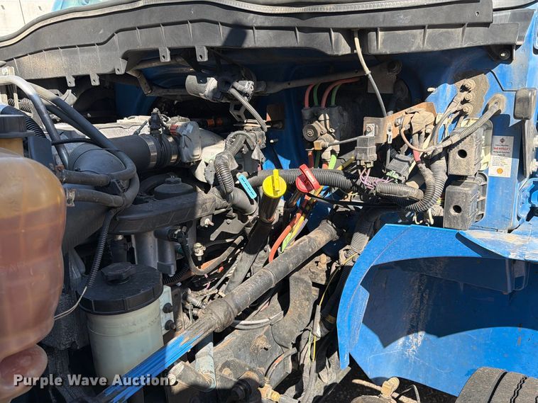 image for item FT8092 2014 International DuraStar 4300 box truck