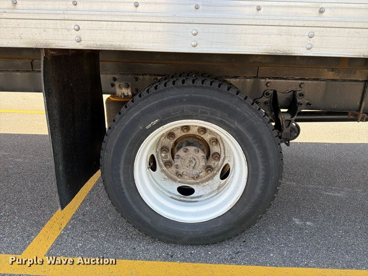 image for item FT8092 2014 International DuraStar 4300 box truck