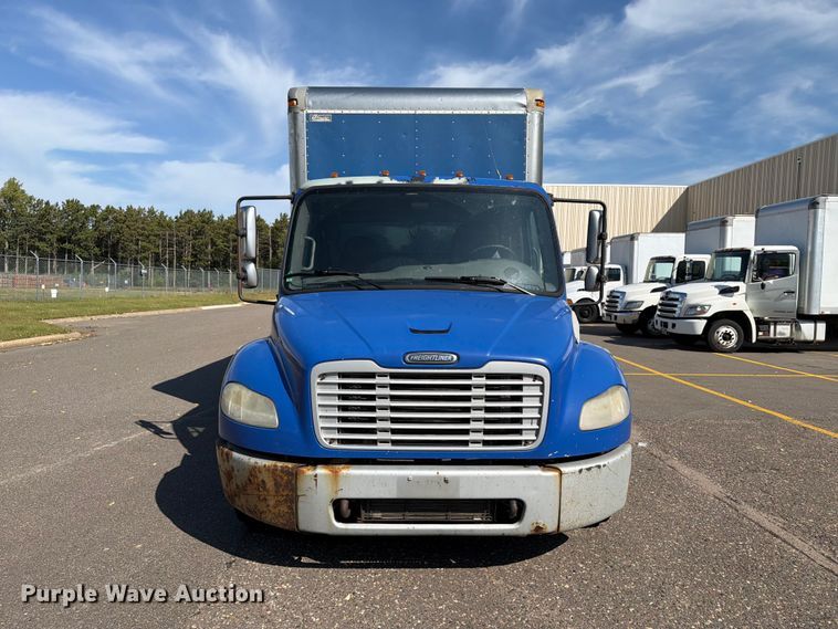 image for item FT8093 2007 Freightliner Business Class M2 box truck