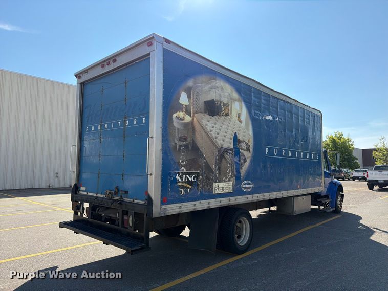 image for item FT8093 2007 Freightliner Business Class M2 box truck