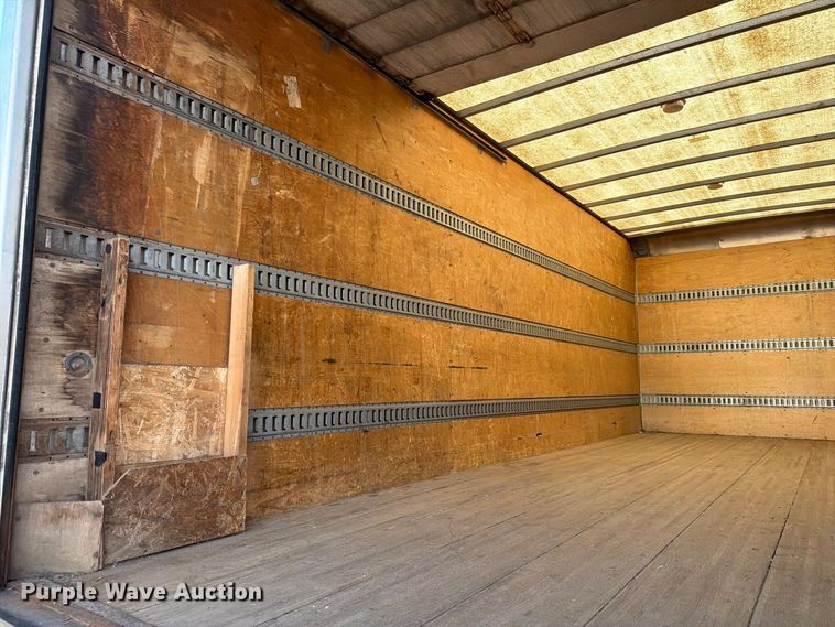image for item FT8093 2007 Freightliner Business Class M2 box truck