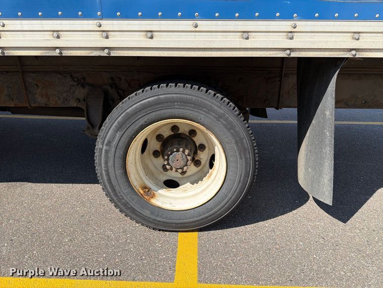 image for item FT8093 2007 Freightliner Business Class M2 box truck