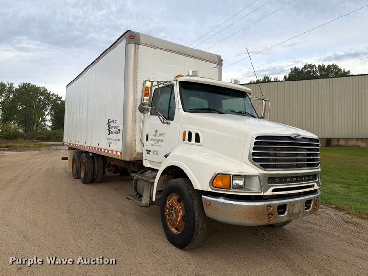 image for item FT8104 2005 Sterling L8500 box truck