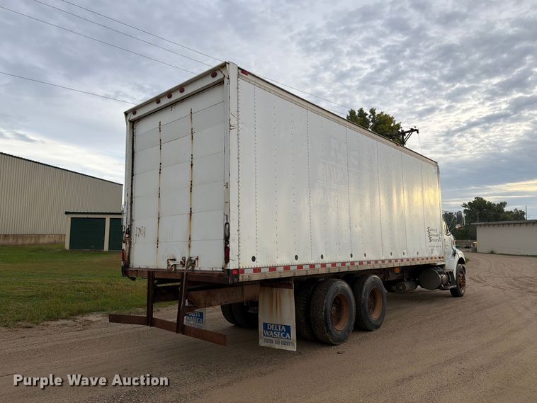 image for item FT8104 2005 Sterling L8500 box truck