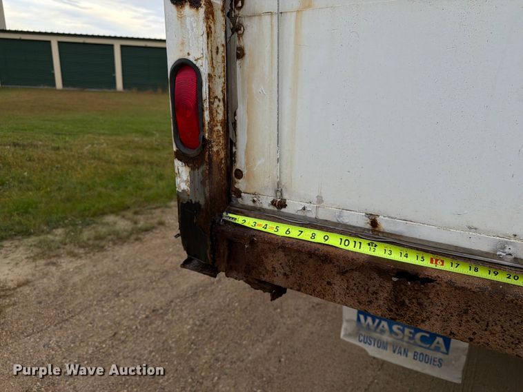 image for item FT8104 2005 Sterling L8500 box truck