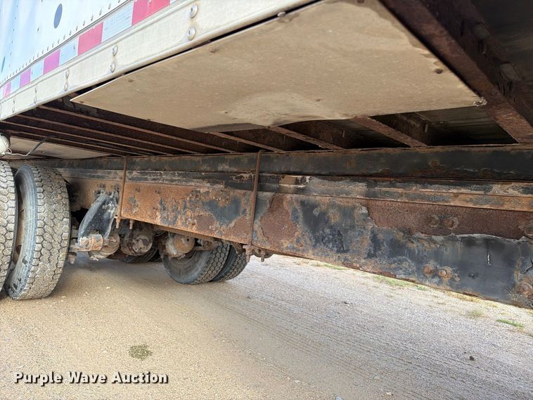 image for item FT8104 2005 Sterling L8500 box truck