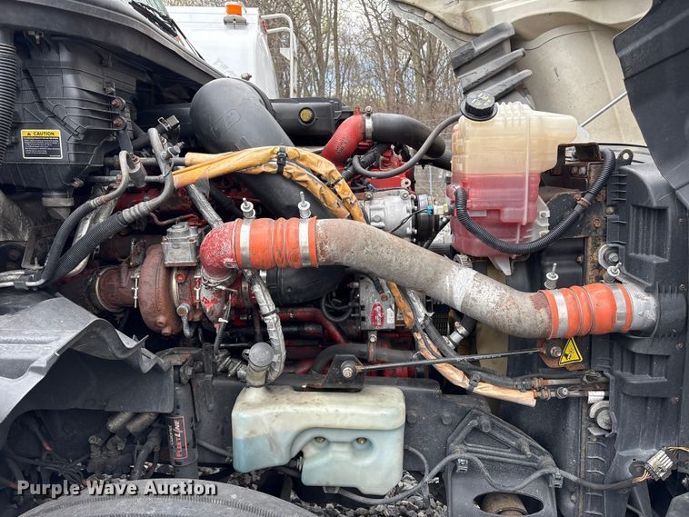 image for item YA1295 2018 International LT625 semi truck