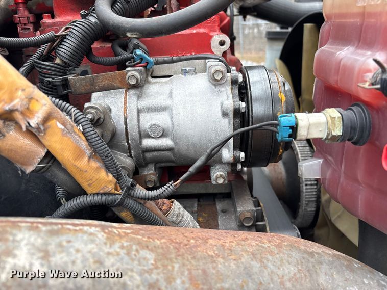 image for item YA1295 2018 International LT625 semi truck
